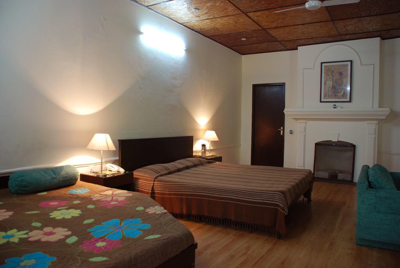 Alasia Hotel Kasauli Exterior foto