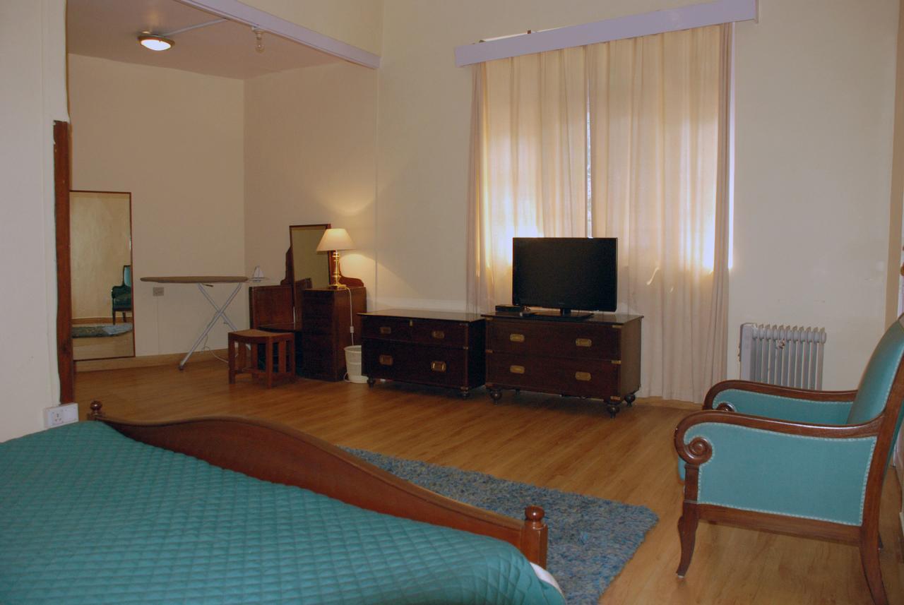 Alasia Hotel Kasauli Exterior foto